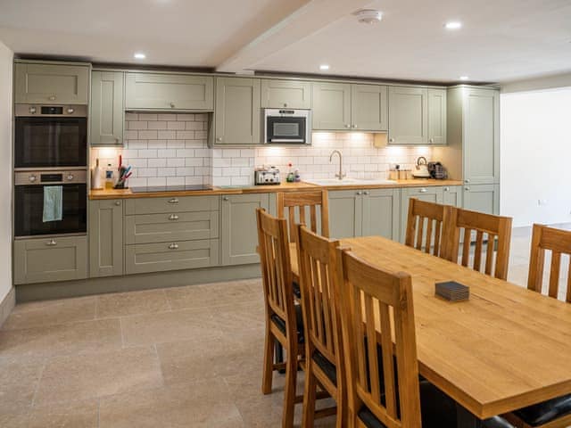 Kitchen | Bears Court Unit 6 - Bears Court, Little Rissington