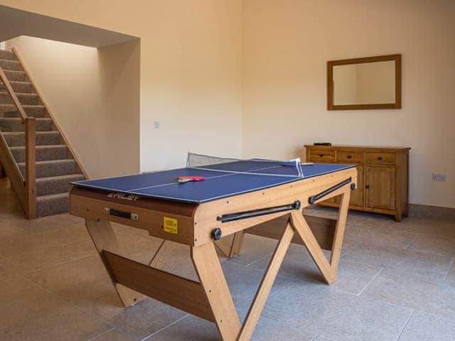 Games room | Bears Court Unit 6 - Bears Court, Little Rissington