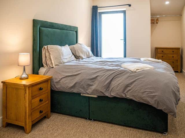 Double bedroom | Bears Court Unit 6 - Bears Court, Little Rissington