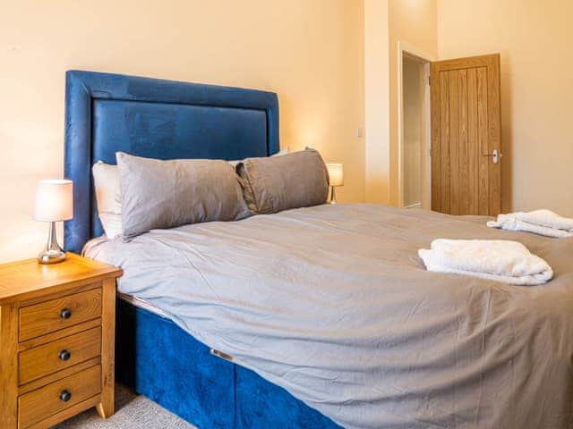 Double bedroom | Bears Court Unit 6 - Bears Court, Little Rissington