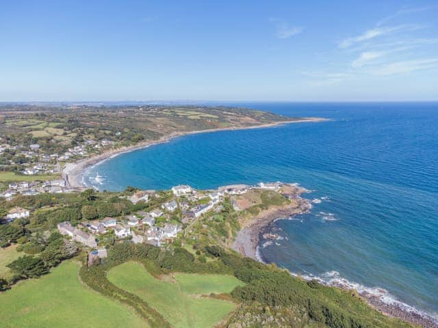 The unspoilt village of Coverack with shops, beach with turquoise water and a harbour wall to sit and each locally made ice creams | Tregarrek, Helston & The lizard