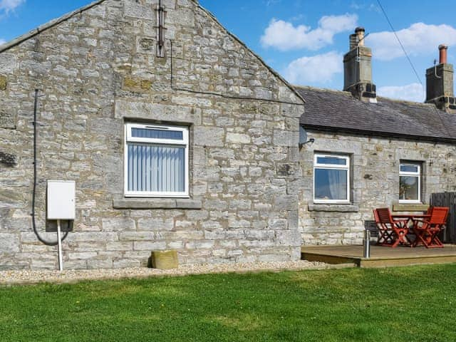 Exterior | High Tide, Boulmer