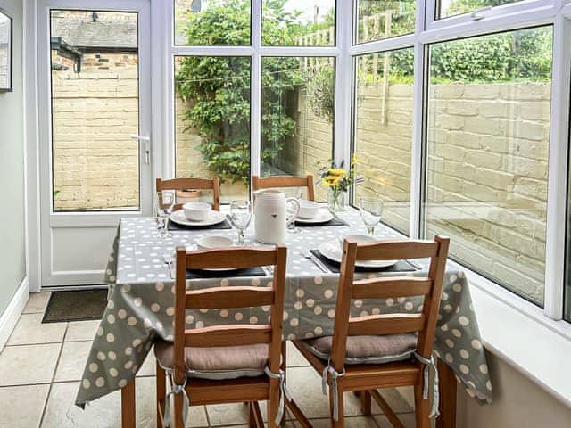 Dining room | Cygnet Cottage, Warkworth