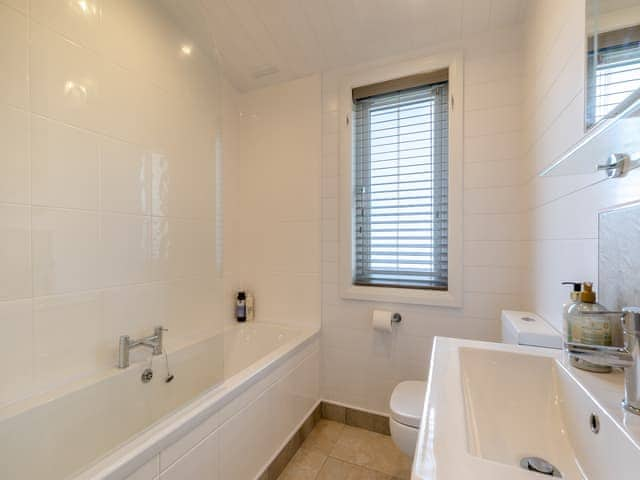 Bathroom | Lilac Tree Lodge, Mercia Marina, Willington, near Derby