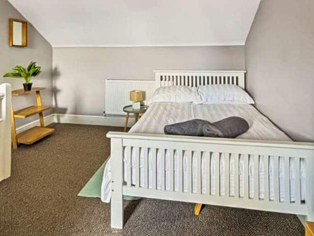 Double bedroom | Amaya Five - Grantham Getaways, Grantham