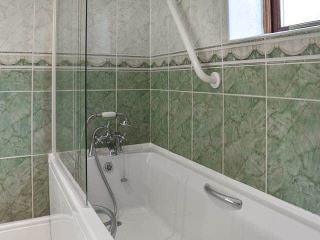 Bathroom | Gwel an lowarth, Lostwithiel