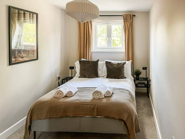 Double bedroom | Emerald Cottage, Kingsey Aylesbury Vale