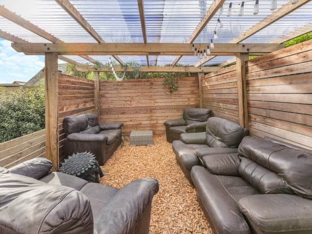 Sitting-out-area | Tregarden, Bude