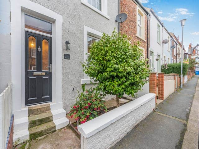 Exterior | Glossop Cottage, Whitby