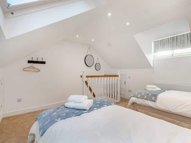 Twin bedroom | Glossop Cottage, Whitby