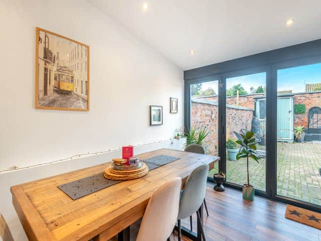 Dining Area | Green Hill, Grantham