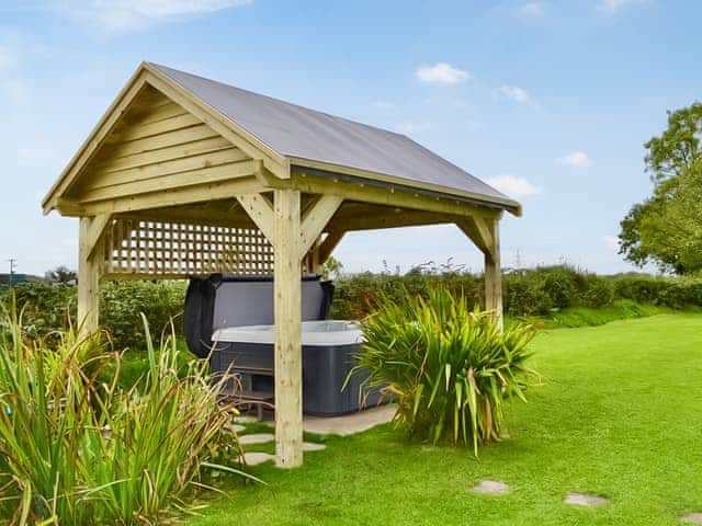 Jacuzzi | Angerton Cottage, Carlisle