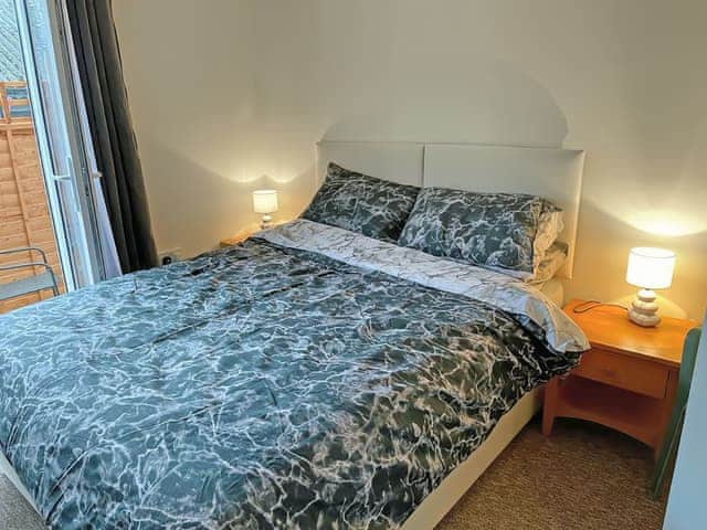 Double bedroom | Ham Road Apartment, Worthing, West Sussex