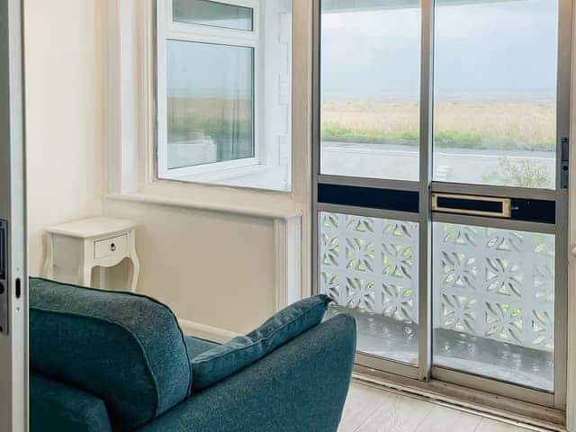 Sun room with sea view | Sea View Cottage, Greatstone, New Romney