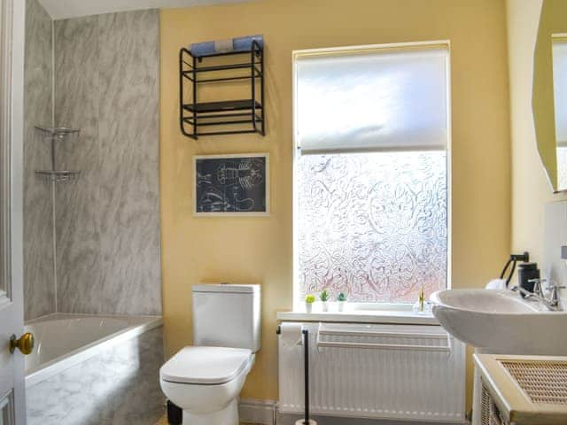 Bathroom | Mere Walk, Hornsea