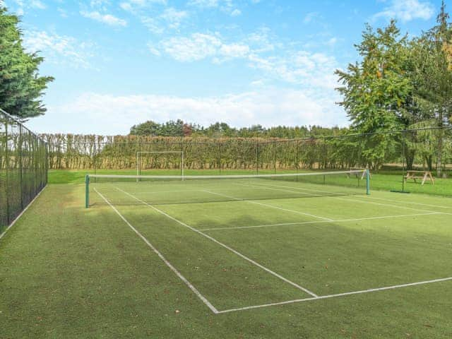 Tennis court | Copper Beech - Woodland Cottages, Halstead