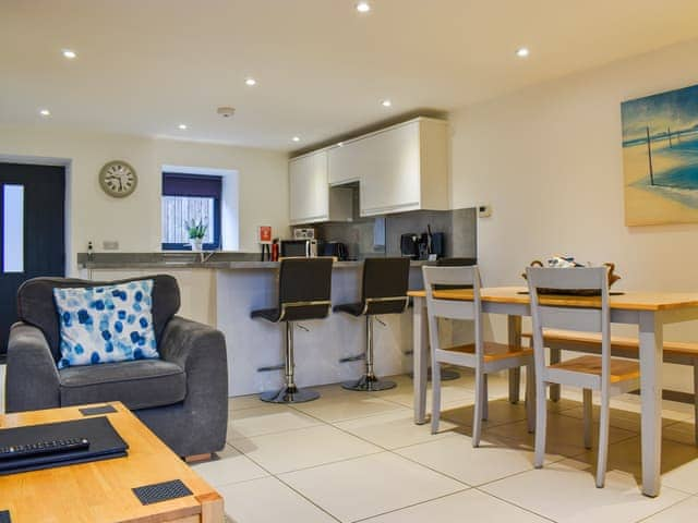 Kitchen | Oak Cottage - The Granary Cottages, Whitby