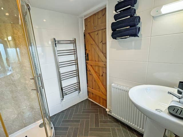 Shower room | Cart Cottage - Wayside Farm Cottages, Cloughton, near Scarborough