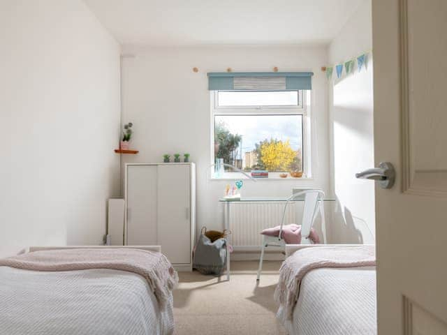 Twin bedroom | Dunes View, Greatstone, near Dungeness