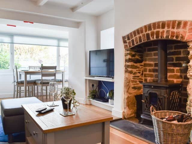 Living room/dining room | Kestrel Cottage, Tavistock