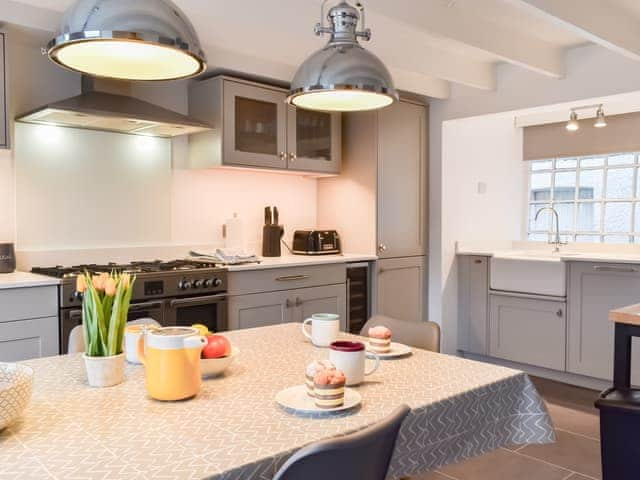 Kitchen/diner | Crew Quarters, Fowey