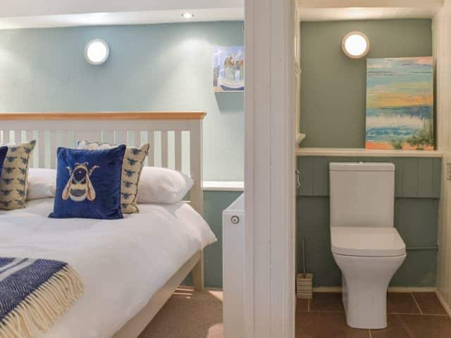 Double bedroom | Crew Quarters, Fowey