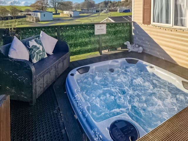 Hot tub | Roe Meadow 3 - K & J&rsquo;s Hot Tub Retreats, Newton Stewart