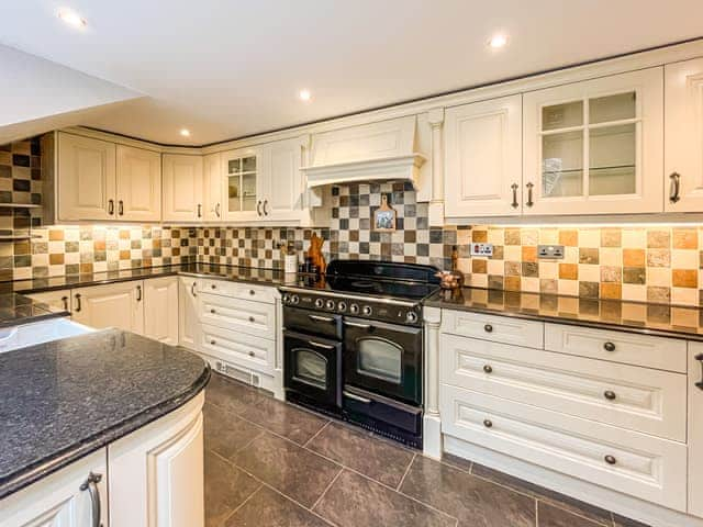 Kitchen | Grove Cottage, Sevenoaks