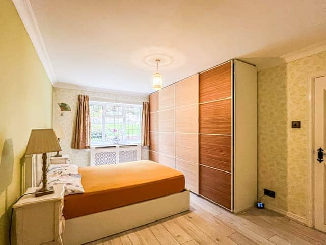 Double bedroom | Grove Cottage, Sevenoaks