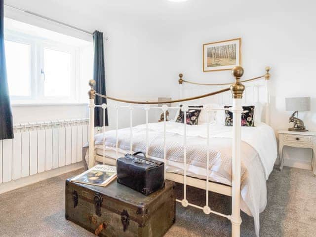 Double bedroom | The Warren - Fletland Holiday Hamlet , Baston, near Stamford