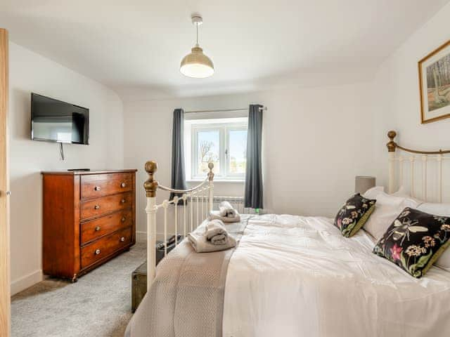 Double bedroom | The Warren - Fletland Holiday Hamlet , Baston, near Stamford