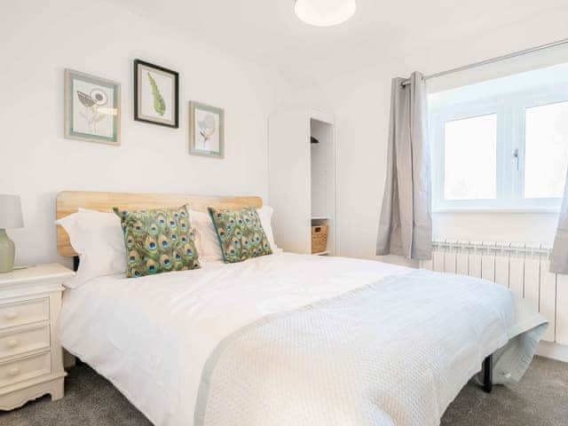 Double bedroom | The Warren - Fletland Holiday Hamlet , Baston, near Stamford