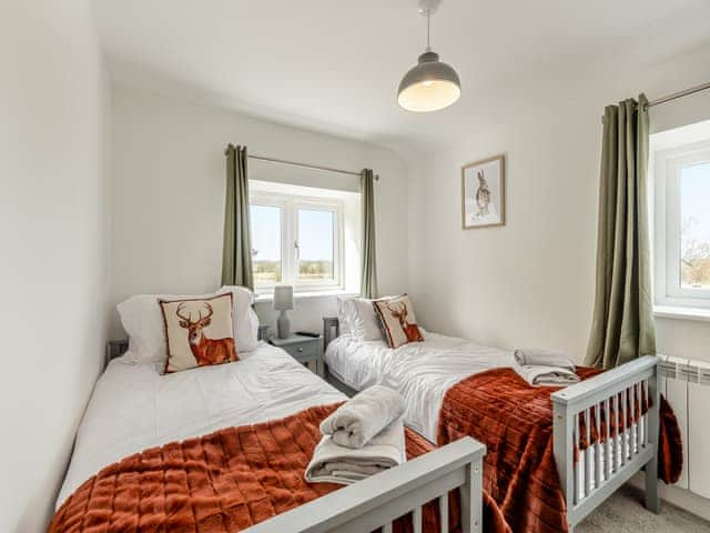 Twin bedroom | The Warren - Fletland Holiday Hamlet , Baston, near Stamford