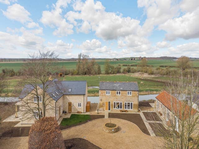 Setting | The Warren - Fletland Holiday Hamlet , Baston, near Stamford