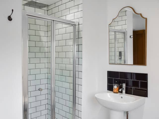 Bathroom | Ollands Cottage, Happisburgh