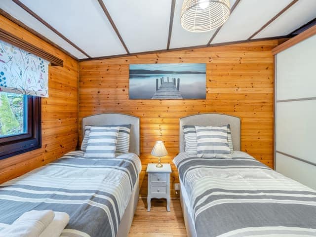 Twin bedroom | Seathwaite Tarn, Ambleside