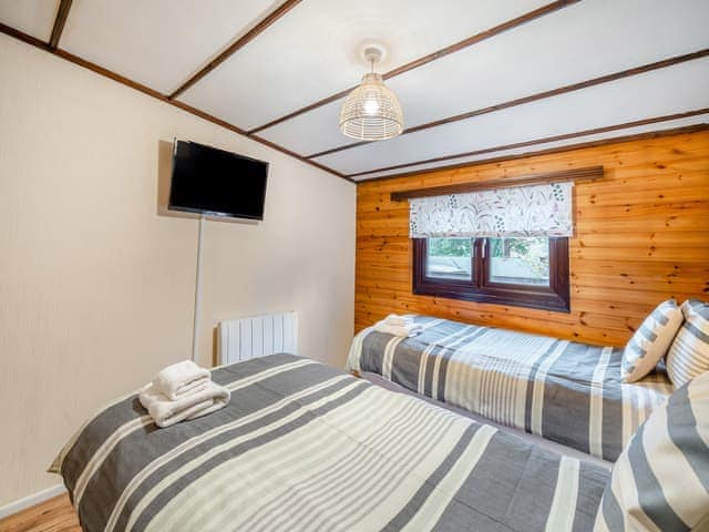 Twin bedroom | Seathwaite Tarn, Ambleside