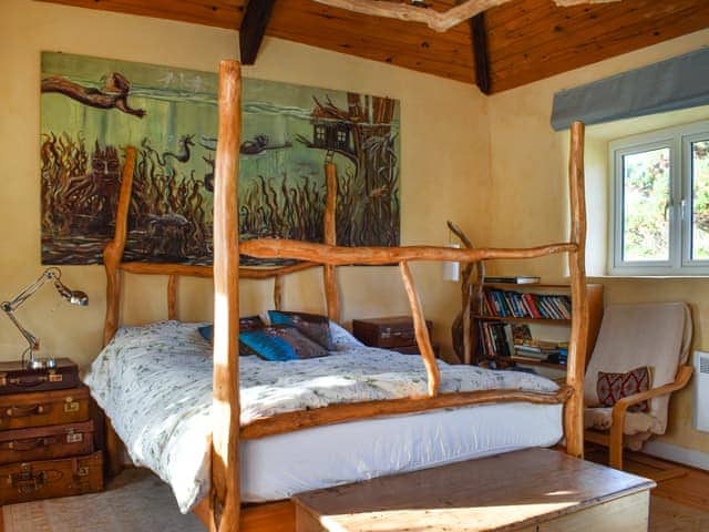 Double bedroom | The Enchanted Wilderness - Driftwood Cottage - The Enchanted Wilderness, Bere Alston