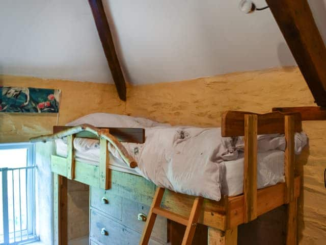 Bunk bedroom | The Enchanted Wilderness - Driftwood Cottage - The Enchanted Wilderness, Bere Alston