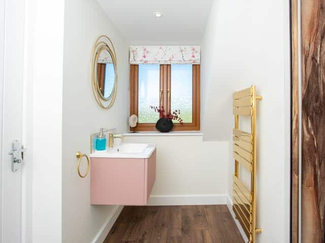 Bathroom | Vella, Dunston, near Lincoln