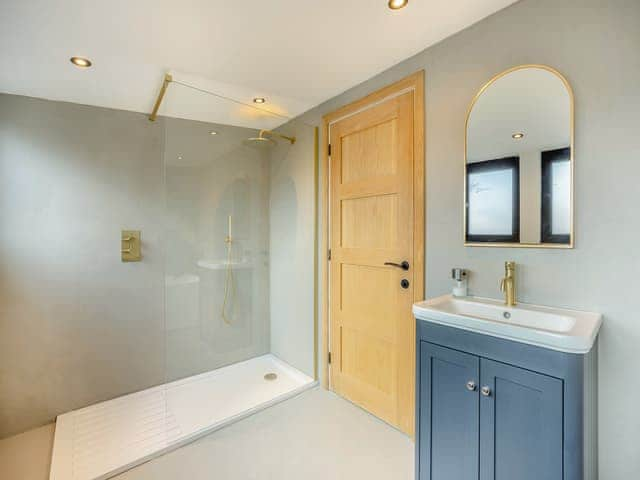 Shower room | Westholme, Faldingworth