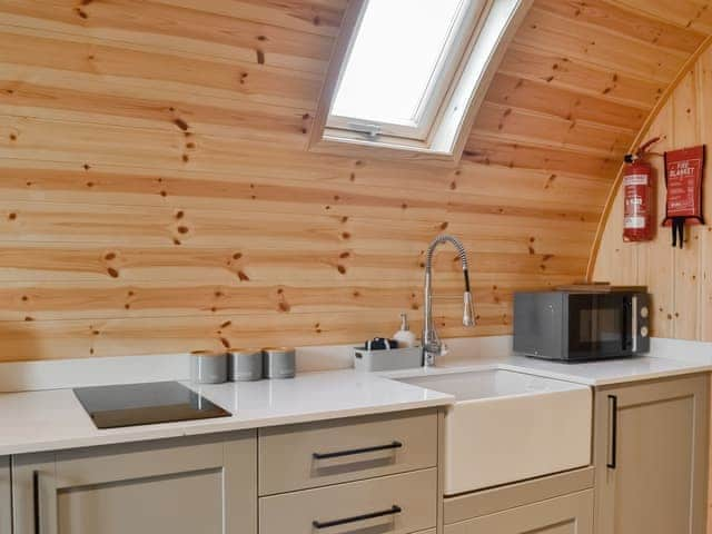 Kitchen | Beech - Graffitoe Farm Holidays, Hunmanby