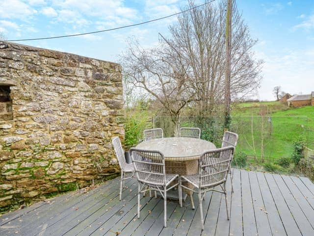 Sitting-out-area | Old Post Office, Swalcliffe