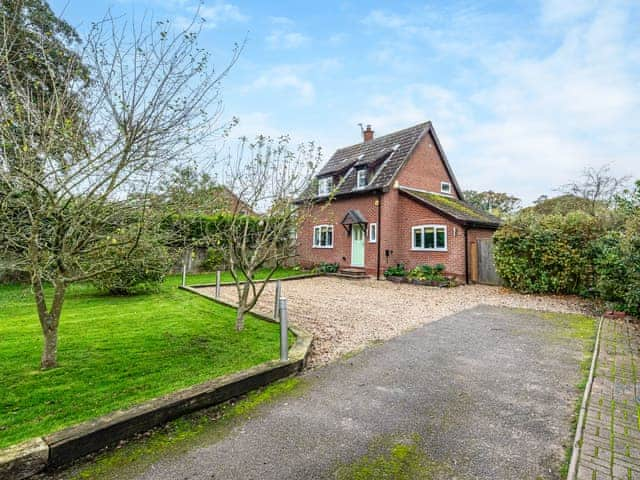 Exterior | Malthouse Cottage, Ranworth