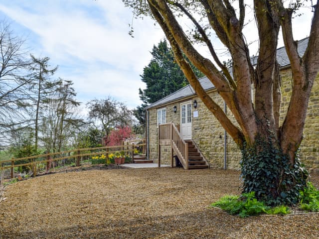 Exterior | The Courtyard, Falcutt