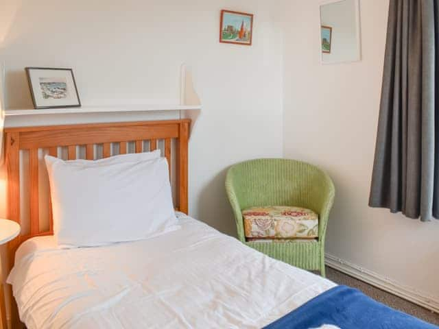 Single bedroom | Pencarrow, Fowey