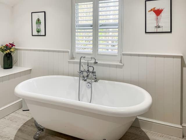 Bathroom | Bluebell Cottage, Bodmin