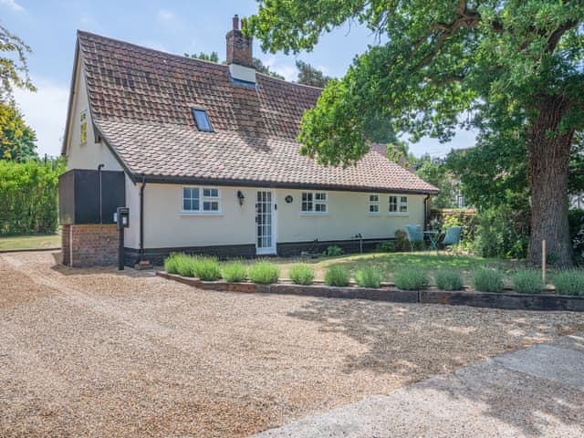 Exterior | Oak Tree Cottage, Quidenham