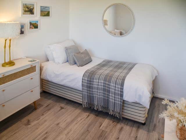 Twin bedroom | Seaspace, Bacton