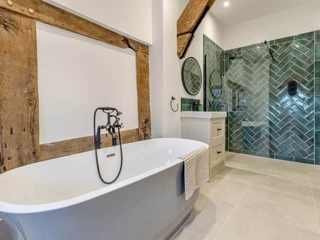 Bathroom | The Farmhouse, Church Stretton